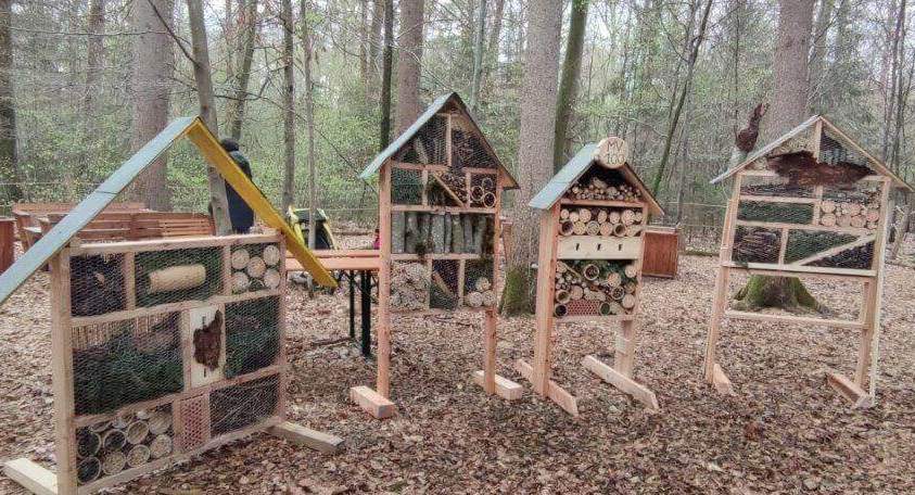 Selbstgebaute Insektenhotels